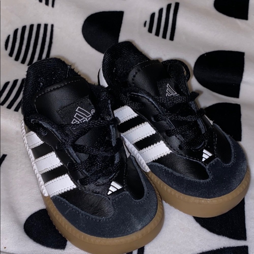 Adidas sneakers like new toddler boy 5